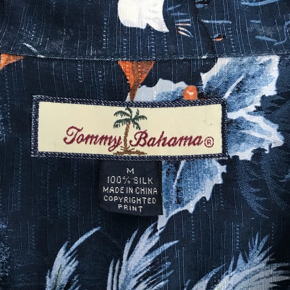 Tommy Bahama Cool Yule Hawaiian Christmas Shirt M - Picture 5 of 6